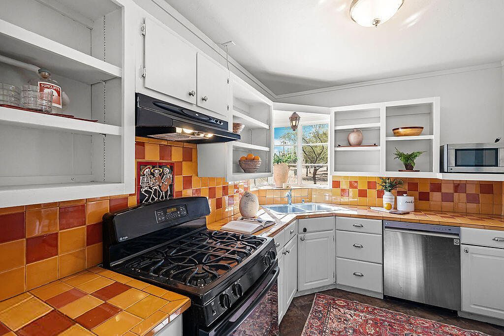 imgi_952_014d575bc990b3b8a0290f97f14f18f7-uncropped_scaled_within_1536_1152